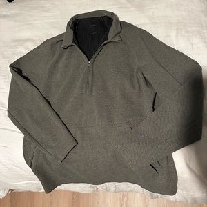 Men’s lululemon quarter zip pull over